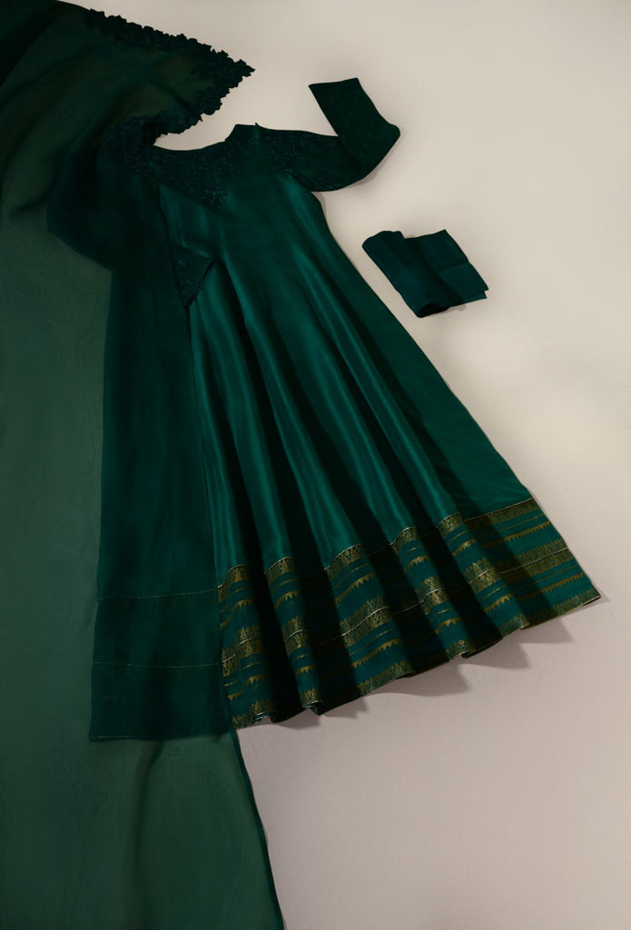 Nighaar Poison Green | Aghanoor Bridal Nighaar Poison Green | Aghanoor Bridal