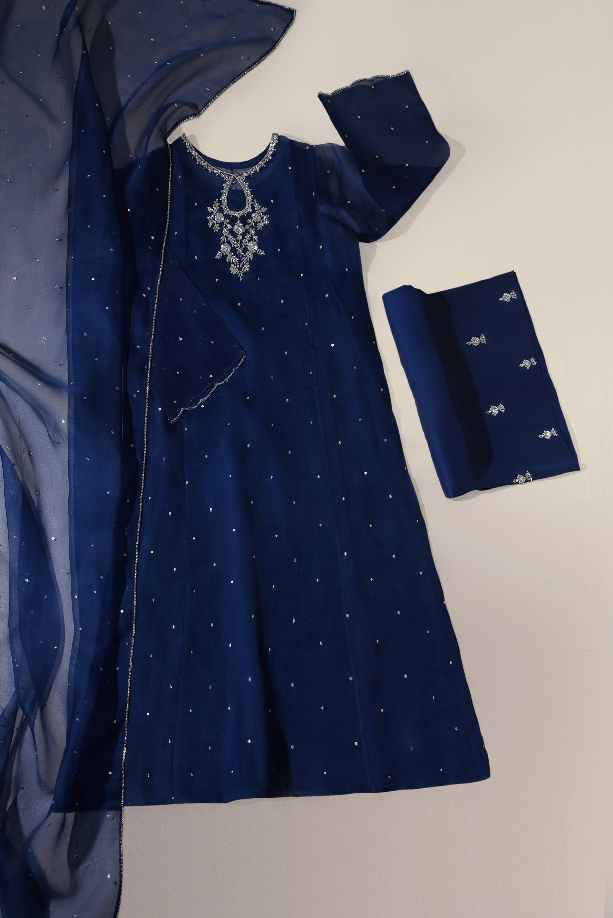 agha noor blue dress 2 Piece
