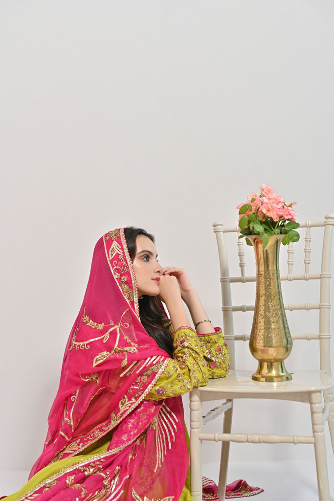Mahnoor Mehndi Bridal